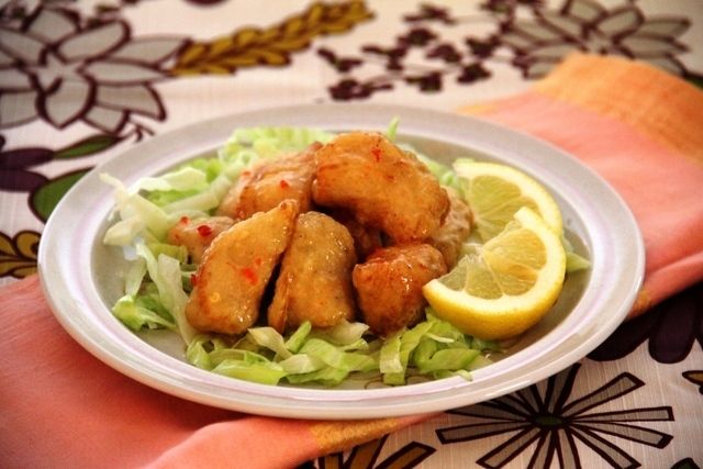 鶏のから揚げ スイートチリマヨソース